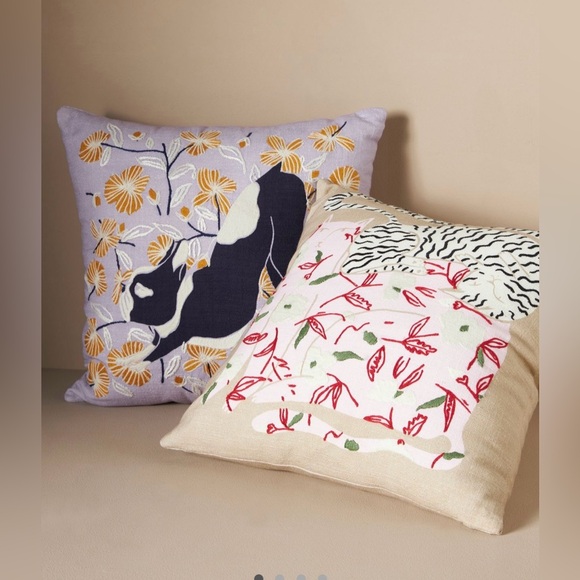 Anthropologie Connell French Bulldog Embroidered Pillow. - Picture 4 of 4